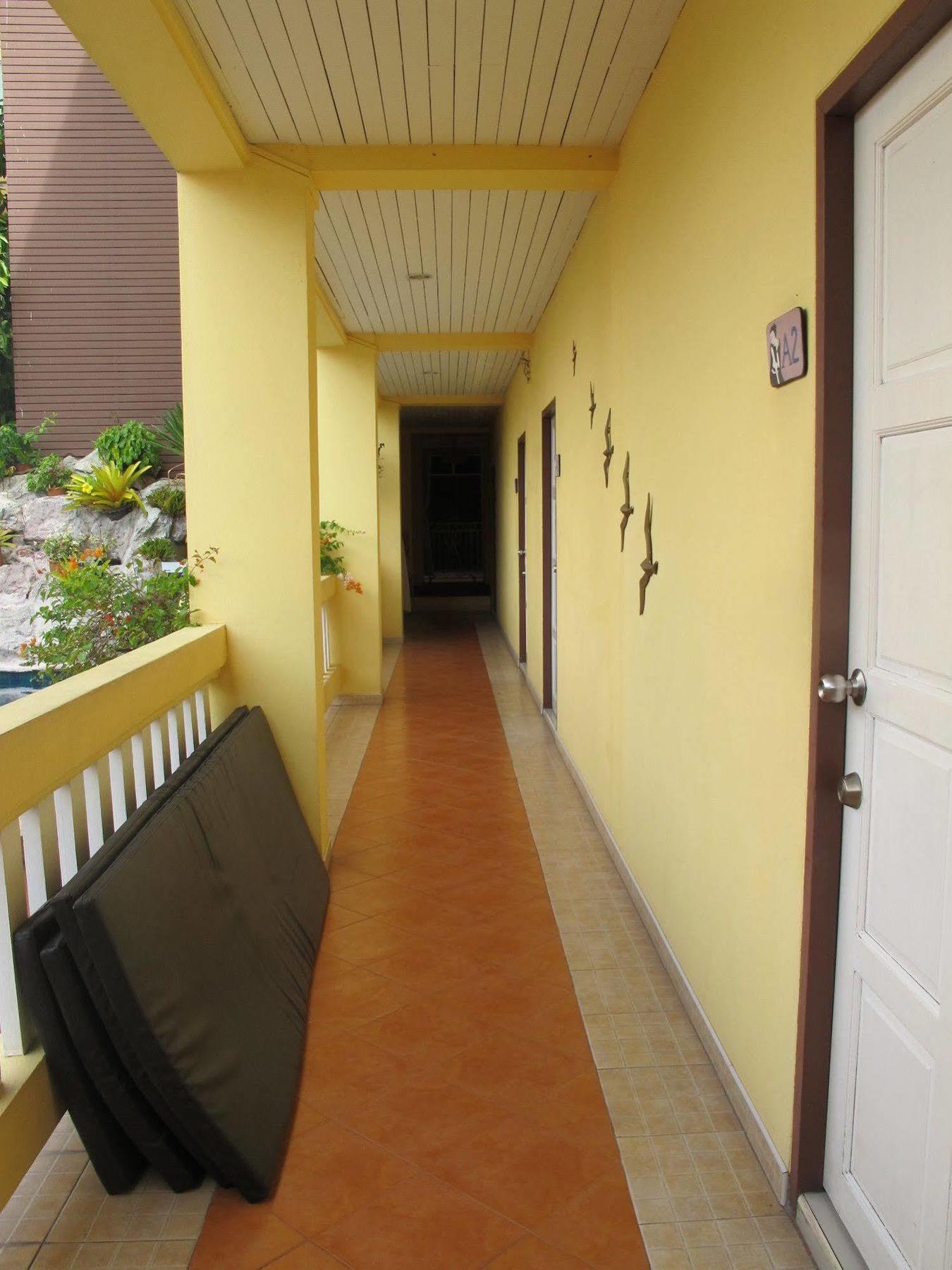 Pius Place Pattaya Exterior photo